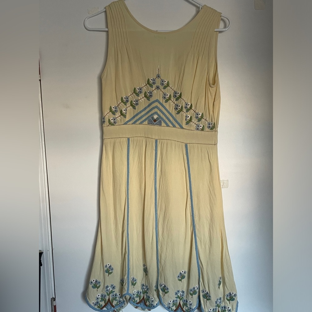 Kimchi Blue 🩵 Yellow and Blue Embroidered Mini Dress, M 💛 - Picture 2 of 7